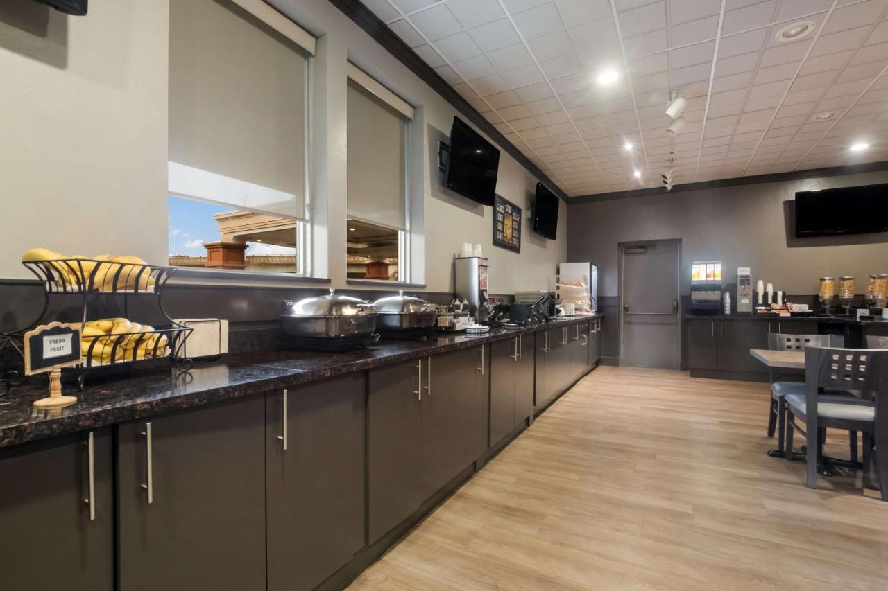 Hotel Western St Catharines & Conference Centre 3*