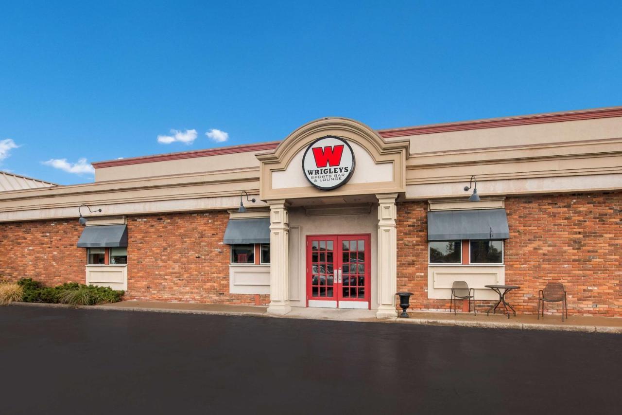 Western St Catharines & Conference Centre Hotel 3*