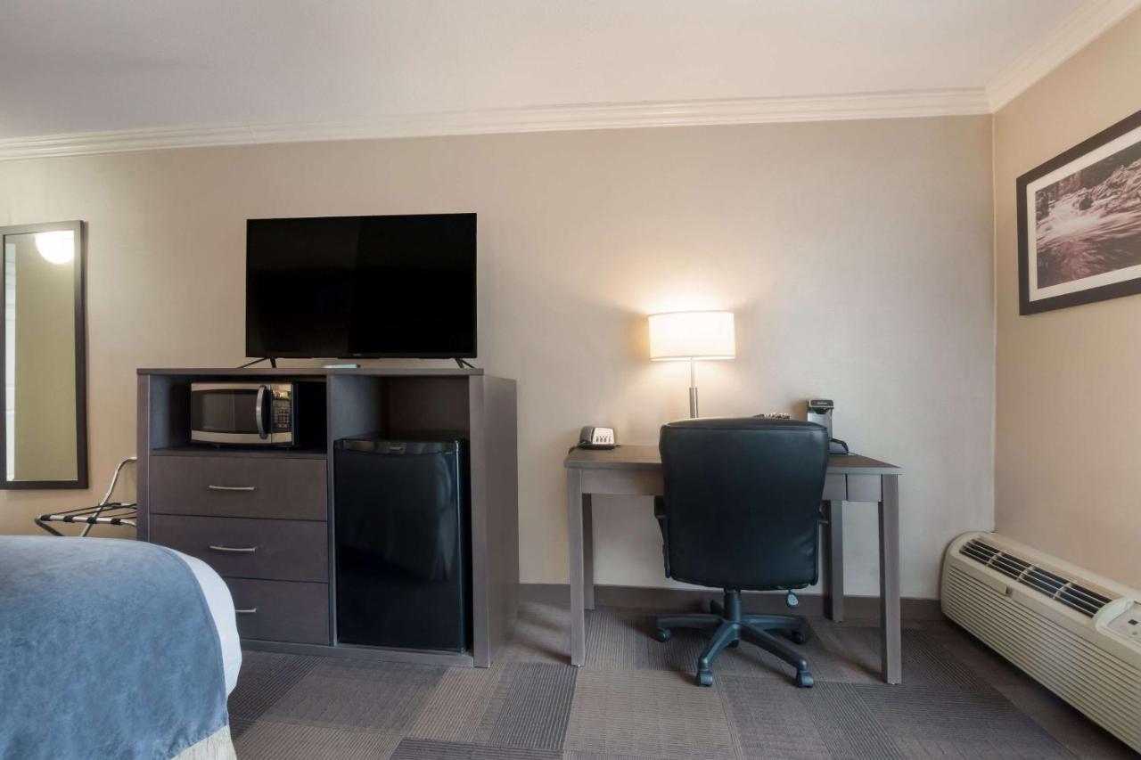 Western St Catharines & Conference Centre Saint Catharines